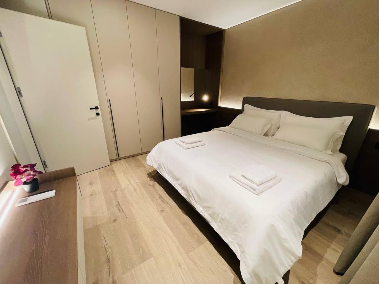 Two Steps Apartments Tirana Exterior foto